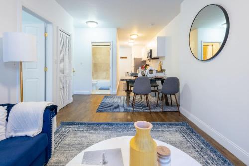 1435-2 3 Bedrooms 2Bath W D UES in New York, USA