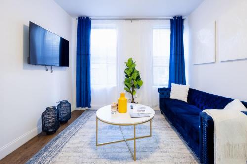 1435-2 3 Bedrooms 2Bath W D UES in New York, USA