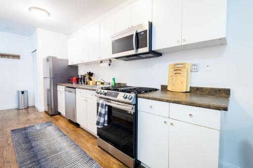 1435-2 3 Bedrooms 2Bath W D UES, New York (photo 6)
