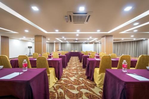Business center, Hotel Sentral Riverview Melaka in Malacca
