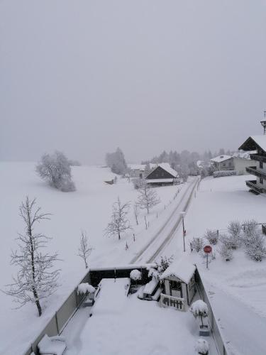 Ferienwohnung Bergblick in 加爾蔡因