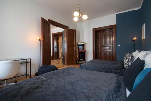 Spacious Apartment Xbox, Cinema & Foosball in Prague, Prague (photo 9)