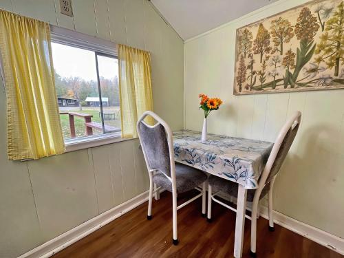 Ambleside - 1-Bedroom Cottage #3, Kawartha Lakes (zdjęcie 5)