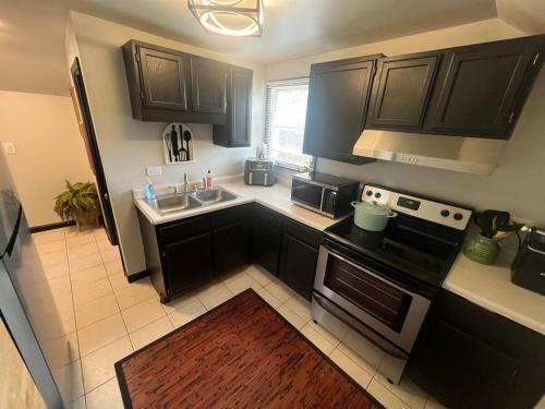 Cute and Cozy 1bd Condo Apartment townhouse in Zion (IL)