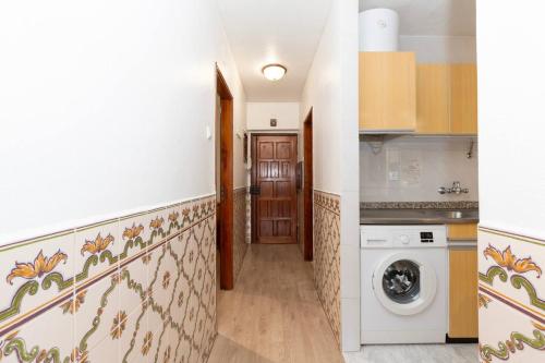 Olivais 2BR Near MetroAirport by Perfect Getaway near สนามบินลิสบอน