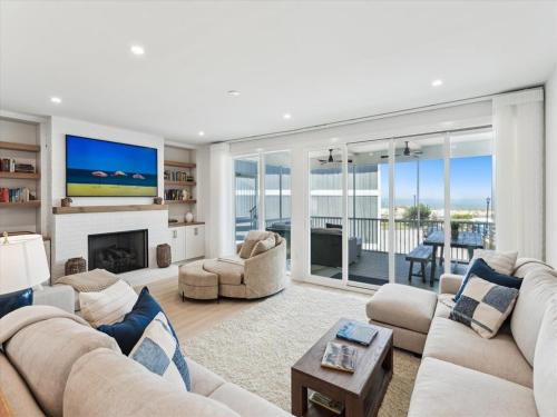 Oceanview Townhome by Leavetown Vacations
