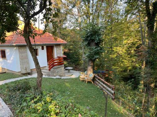 Šumarak (Sumarak) in Bukovik