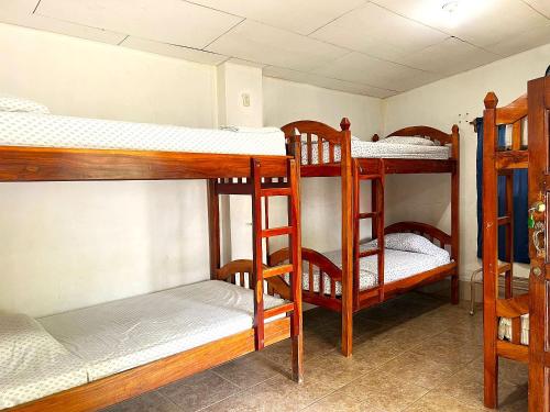1 bunk bed