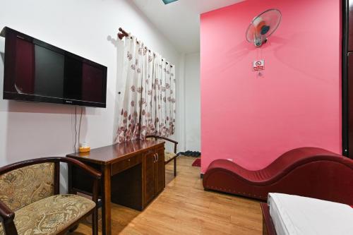 Hoang Phung Hotel - Tan Son Nhat Airport