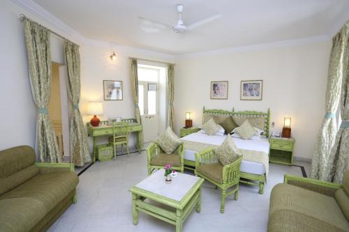 Garden Hotel
