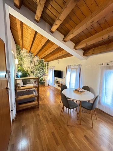 Natural Loft 14 -jvapartmentrovigo in โรวีโก