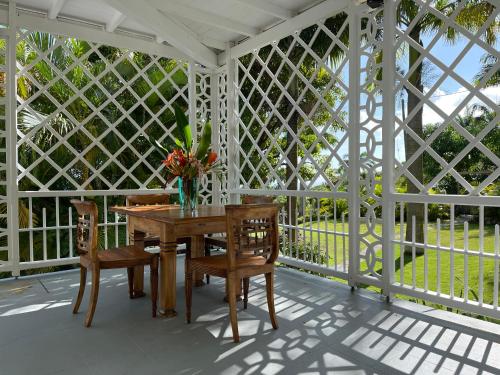 Létesítmények, Hermitage Nevis in Pond Hill