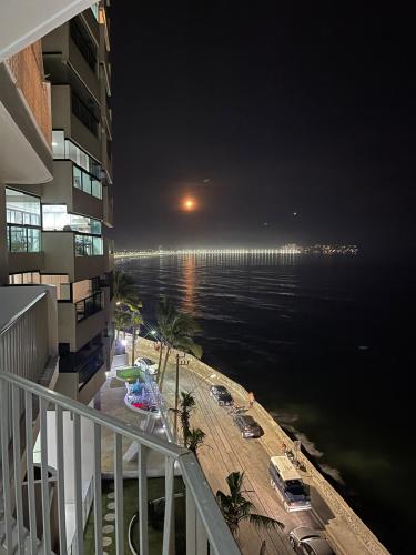 Apartamento Morro do Maluf Guarujá (Apartamento Morro do Maluf Guaruja) in Morro do Maluf