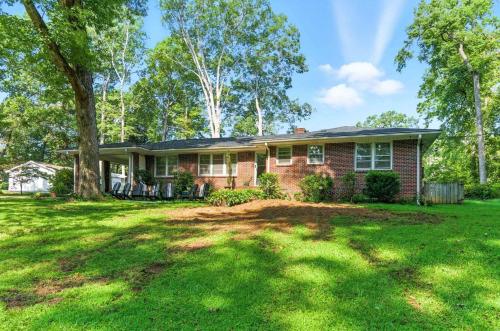 Tranquil 2 acres w/brook Downtown Travelers Rest - image 6
