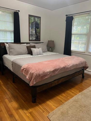 Tranquil 2 acres w/brook Downtown Travelers Rest - image 10