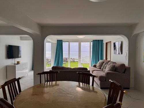 Sunset Suite - Beach Front Estates, Saipan (Foto 5)