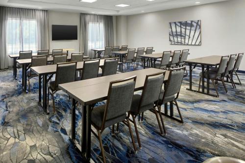 Fairfield by Marriott Inn & Suites South Boston - 회의실/연회장