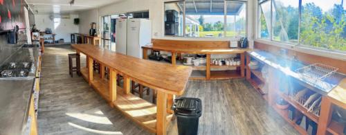 Happy Apple Backpackers in โมตูเอก้า