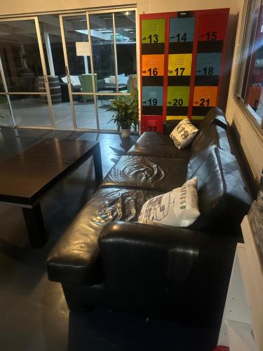 Happy Apple Backpackers in โมตูเอก้า