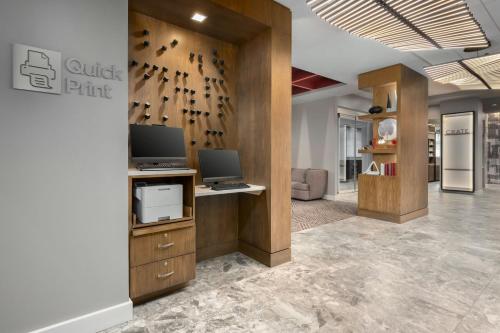 Courtyard by Marriott Athens Downtown - 편의 시설/서비스