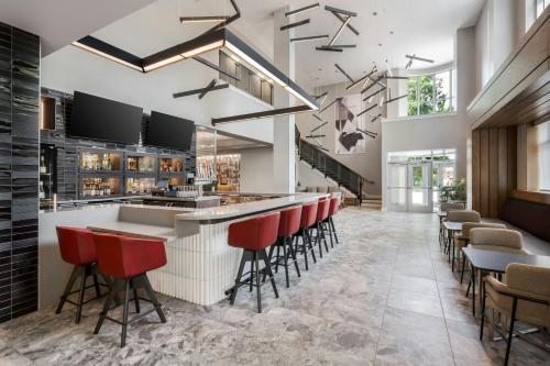 Courtyard by Marriott Athens Downtown - 바/라운지