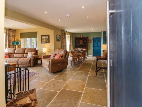 A szálláshely kívülről, Dingle in Lindridge