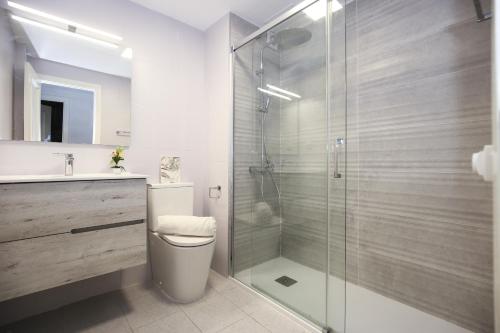 3 bedrooms, 4 beds