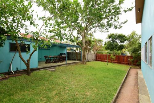 Salty Dog- Pet friendly- Suitable for large families or two families in Currarong