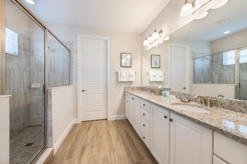 Posh Home near Disney World with Games & Private Pool by Rentyl - 7659F in Orlando, USA