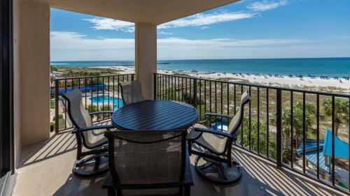 Phoenix East 410 condo near Gulf Shores Steamer