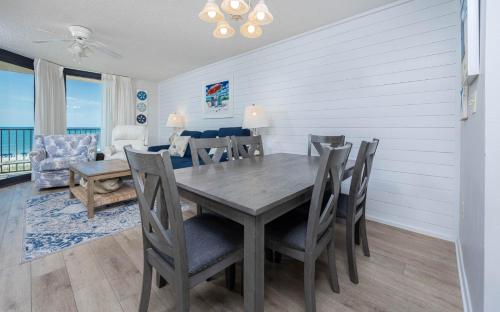 Phoenix East 410 condo near Gulf Shores Steamer