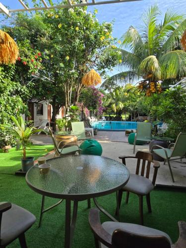 Facilities, OASIS Phuket Airport near Wat Muang Mai