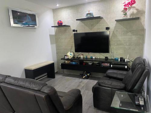 La PRIMAVERA APARTMENT IN CUERNAVACA in Adolfo Lopez Mateos