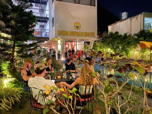 Catba Buffalo Hostel in جزيرة كات با