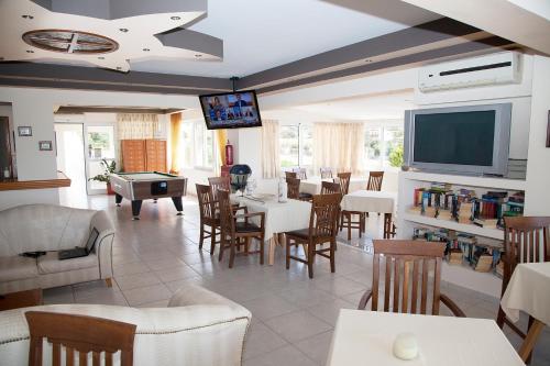 Hotel Athinoula - image 9