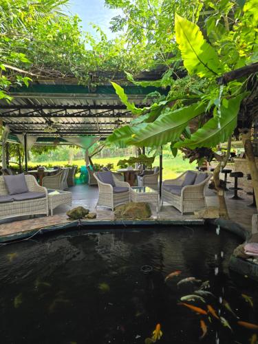 Restaurant, OASIS Phuket Airport near Wat Muang Mai