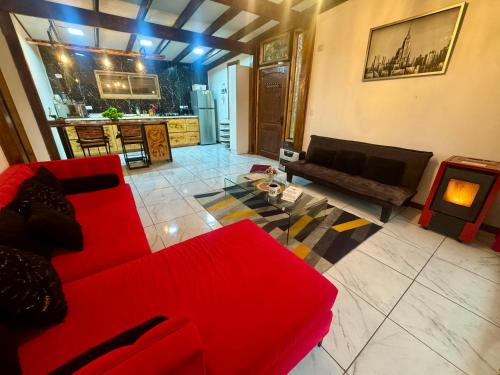 Cabaña nueva con vista al rio N3 (Cabana nueva con vista al rio N3) in Cutipai