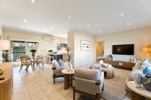 設施, Hinkler on the Lane - Stylish Coastal Escape in 維克多港