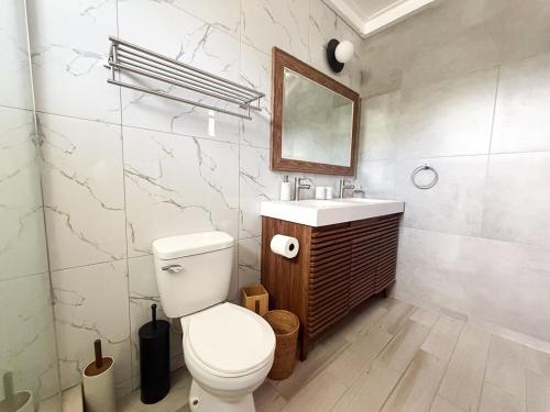 Sea View Condo, 5 Mins from UVF Intl Airport, Morne Caillandre (fotografie 4)