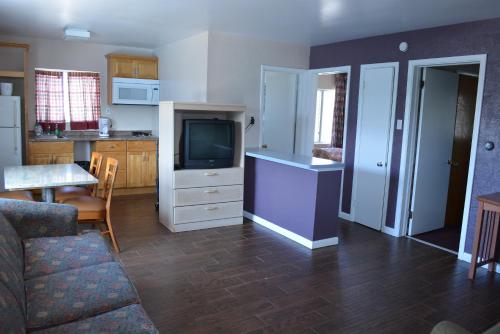 Large Two-Bedroom Apartment