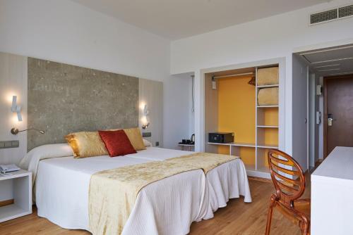 Hotel Abrat - image 11