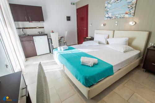 1 queen bed