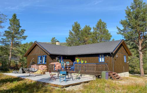 . 4 Bedroom Gorgeous Home In Bjorli