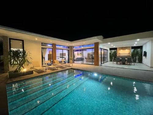 Joy Villa - Luxury 4 bedroom villa