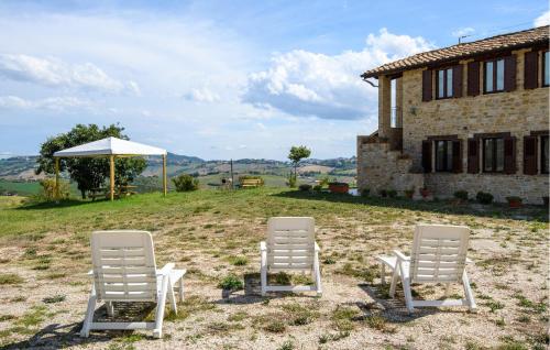 Viesnīcas āriene, 3 Bedroom Lovely Home In Montedinove in Montedinove