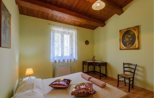 3 Bedroom Lovely Home In Montedinove in Montedinove