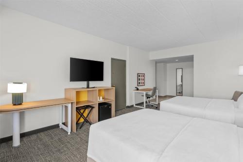 Comfort Inn Convention Center-Chicago O’hare Airport - image 11