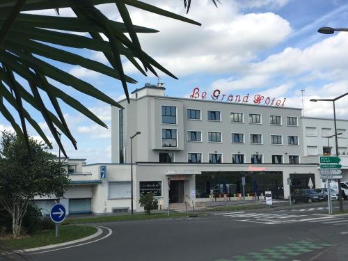 Le Grand Hotel - Hôtel - Maubeuge