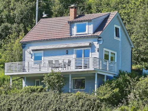 Viesnīcas āriene, person holiday home in Sorbovag in Sørbøvågen