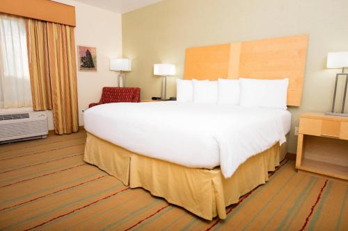 Radisson Hotel Yuma - image 11